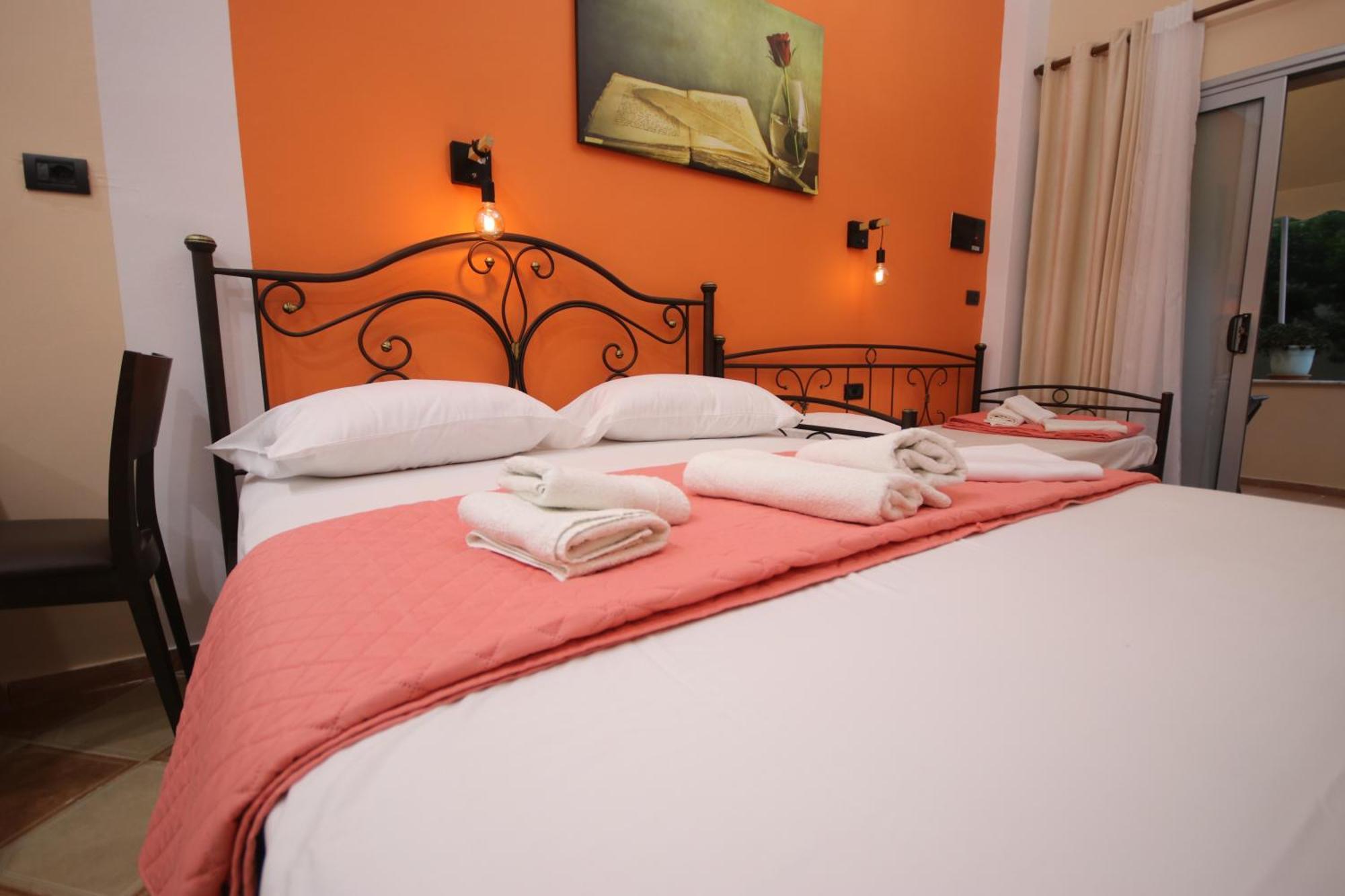 Ameli Hotel